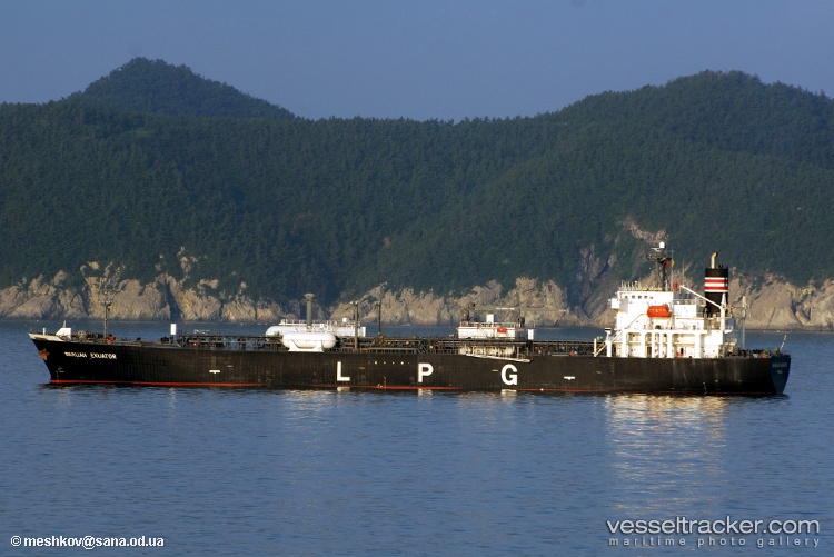 Berlian-Ekuator - Lpg Tanker vessel