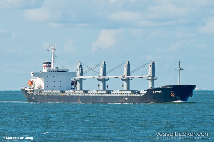Papua - Bulk Carrier vessel