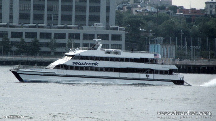 Seastreak-Highlands - Passenger Ship vessel