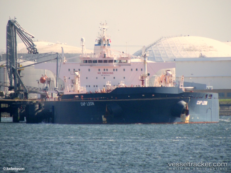 Shangri-La - Crude Oil Tanker vessel