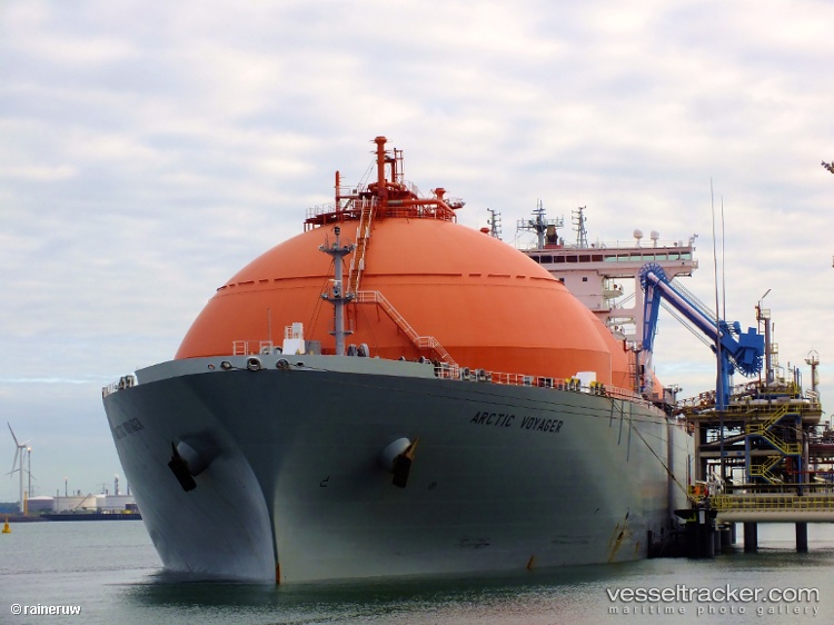 Arctic-Voyager - Lng Tanker vessel