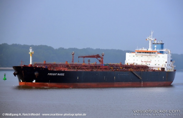 Page - Oil Products Tanker vessel