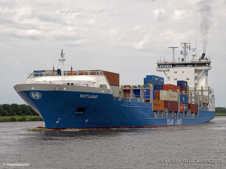 Tina - Container Ship vessel