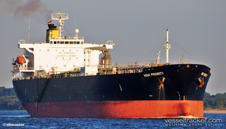 Revoliner - Crude Oil Tanker vessel