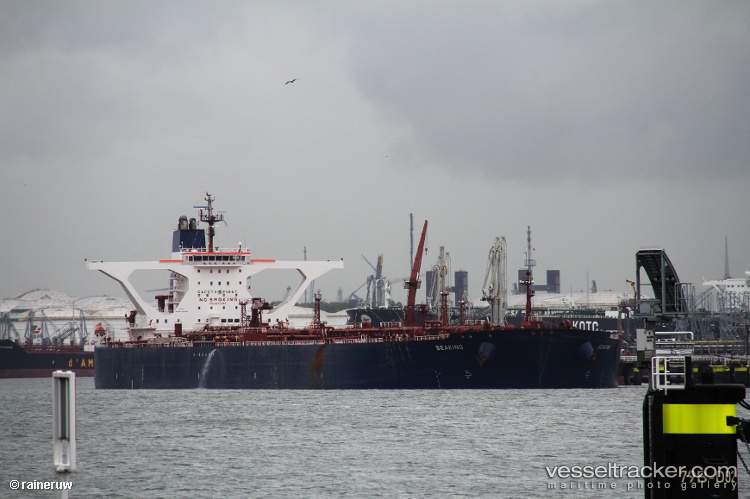 Luna-Luster - Crude Oil Tanker