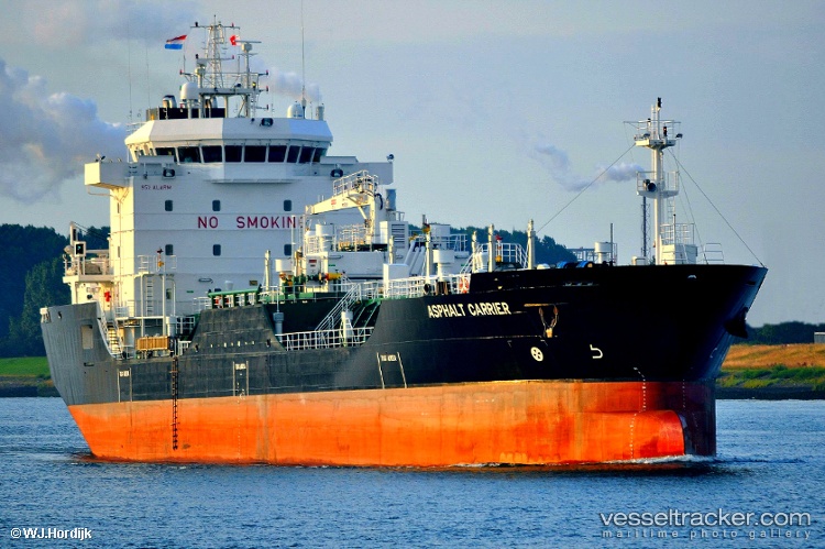 Asphalt-Carrier - Bitumen Tanker vessel