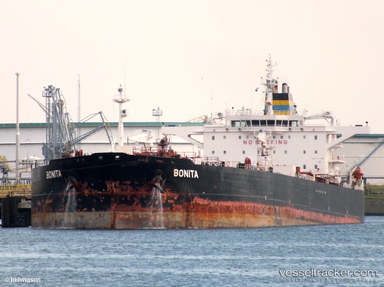 Dove - Crude Oil Tanker vessel