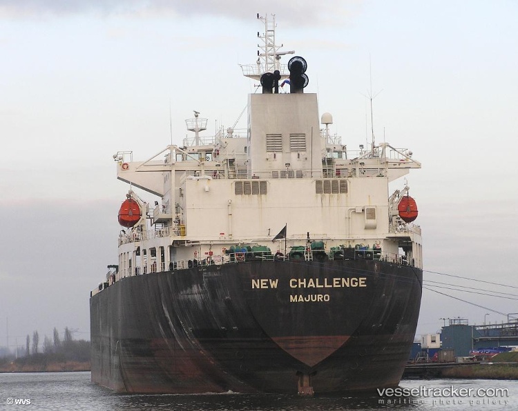 Pix - Crude Oil Tanker vessel
