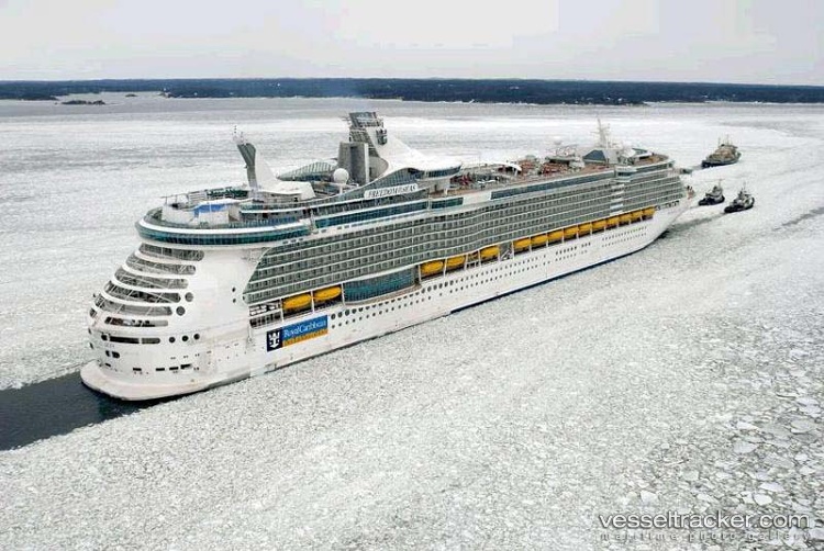 Freedom-Of-The-Seas - Cruise Ship vessel