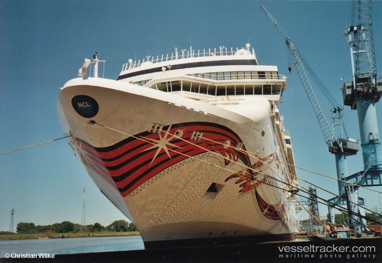 Norwegian-Jewel - Cruise Ship vessel