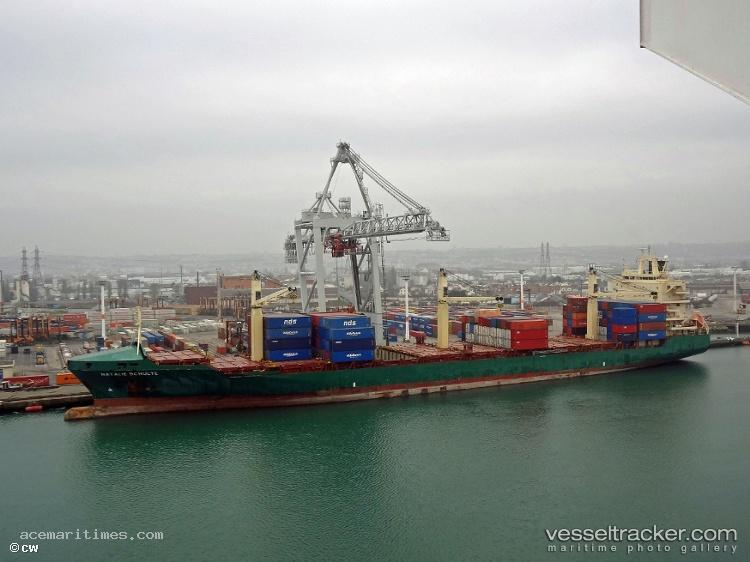 Meratus-Jayawijaya - Container Ship