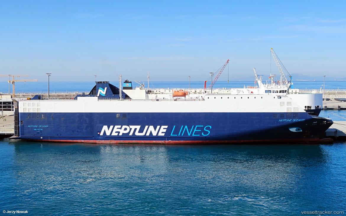 Neptune-Okeanis - Vehicles Carrier vessel