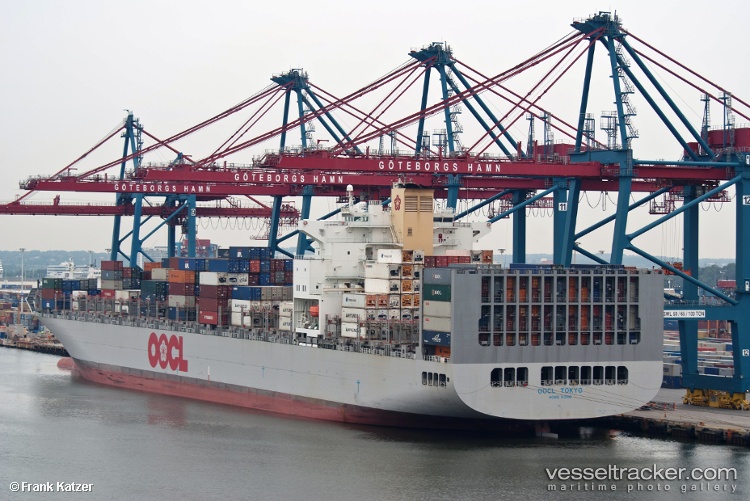 Oocl-Tokyo - Container Ship