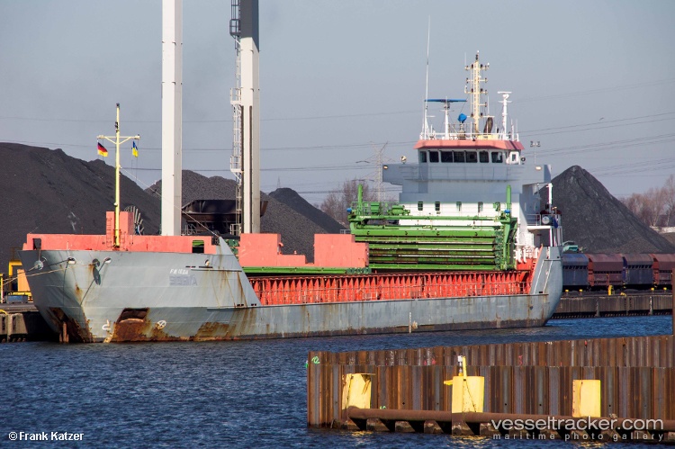 Kjervaagsund - Deck Cargo Ship