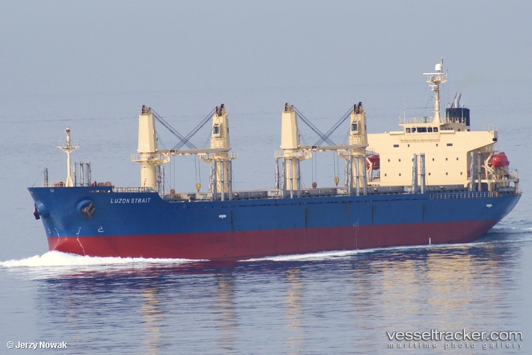 Luzon-Strait - Bulk Carrier