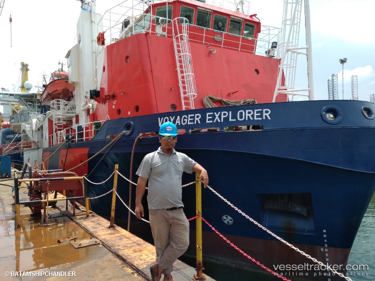 Voyager-Explorer - Research Vessel vessel