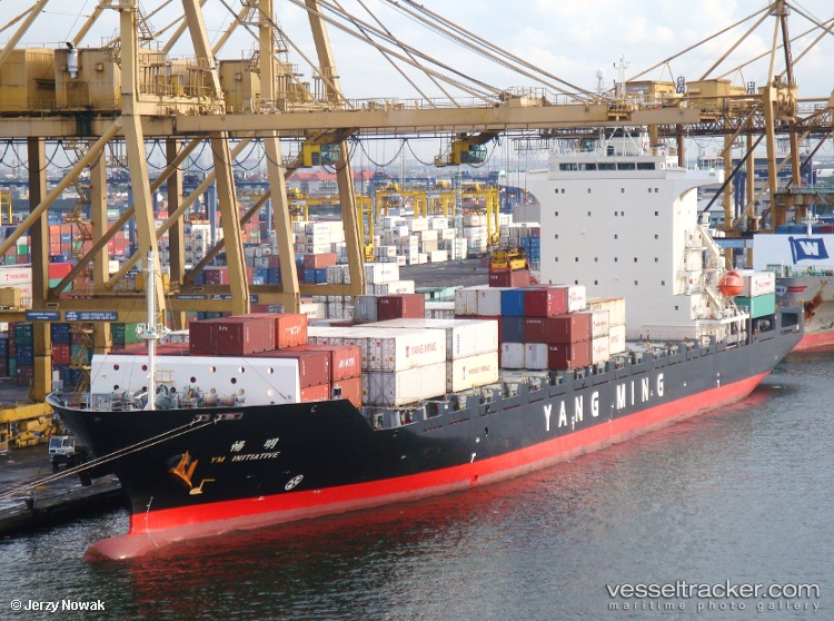 Ym-Initiative - Container Ship vessel