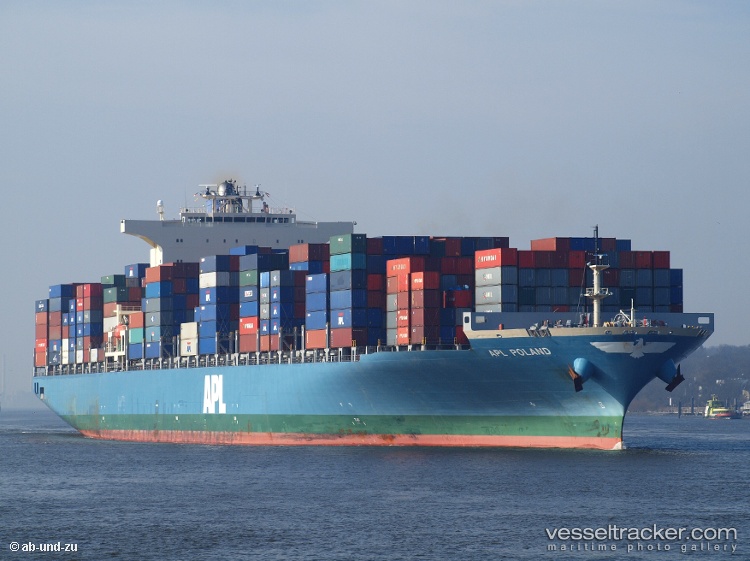 Mol-Courage - Container Ship vessel
