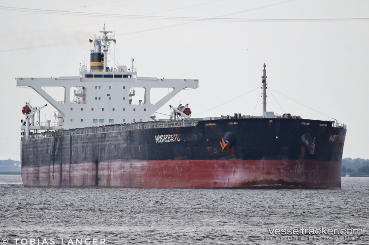 Montecristo - Bulk Carrier vessel