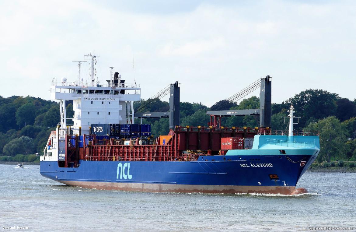 Ct-Daniel - Container Ship vessel