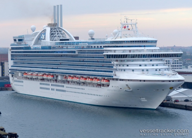 Emerald-Princess - Cruise Ship vessel