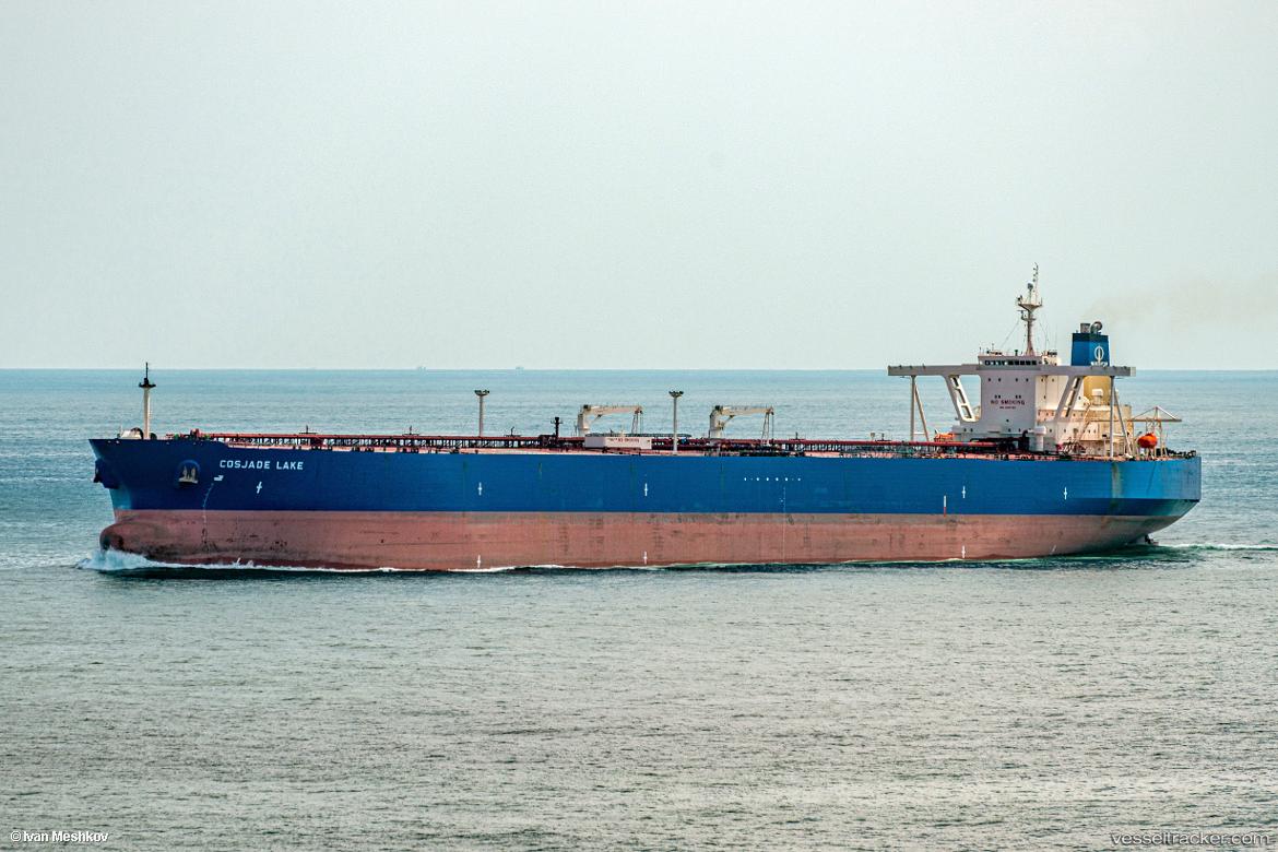 Cosjade-Lake - Crude Oil Tanker vessel