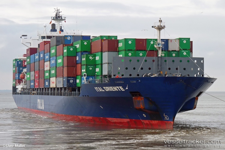 Archer - Container Ship vessel