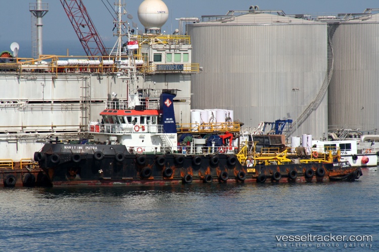 Confidence - Tug vessel
