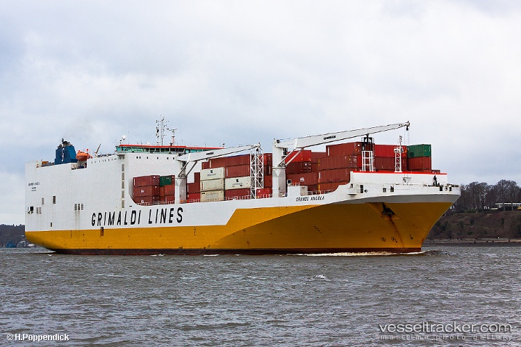 Grande-Angola - Vehicles Carrier vessel