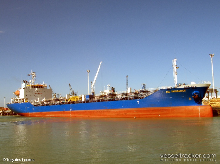 Nsh-Singapore - Chemical Oil Products Tanker vessel