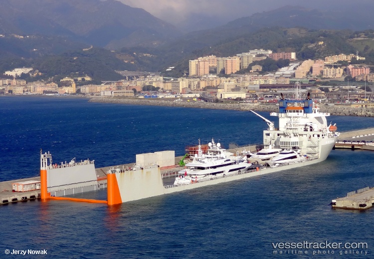 Yacht-Express - Heavy Load Carrier vessel
