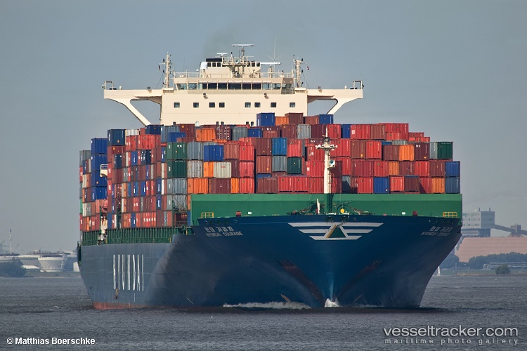 Hyundai-Courage - Container Ship vessel