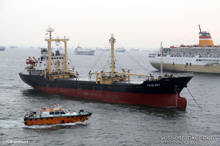 Hd-Gold-05 - General Cargo Ship vessel