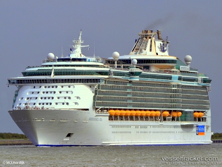 Independence-Ots - Cruise Ship vessel
