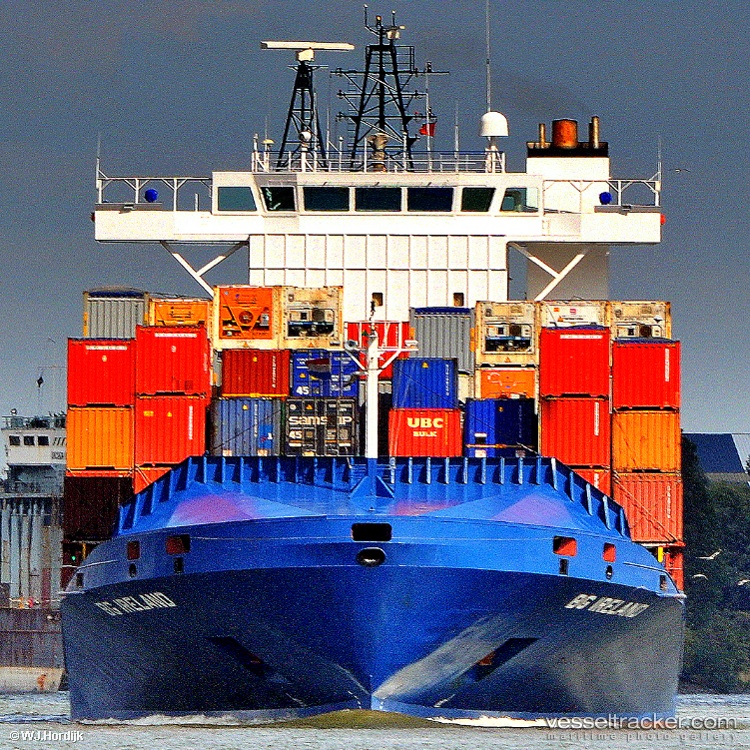 Bg-Ireland - Container Ship vessel