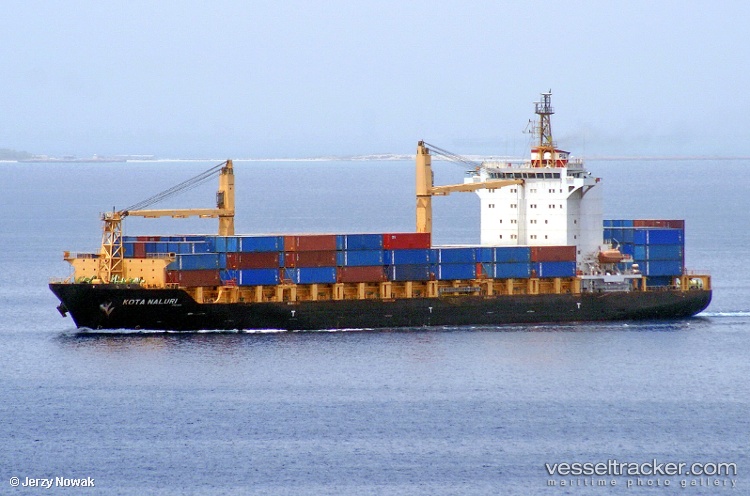 Kota-Naluri - Container Ship