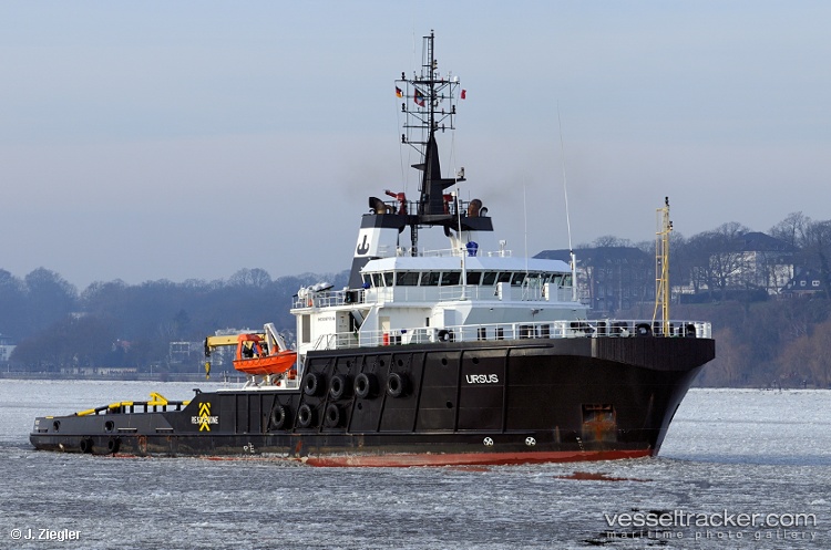 Boka-Forward - Service Ship vessel