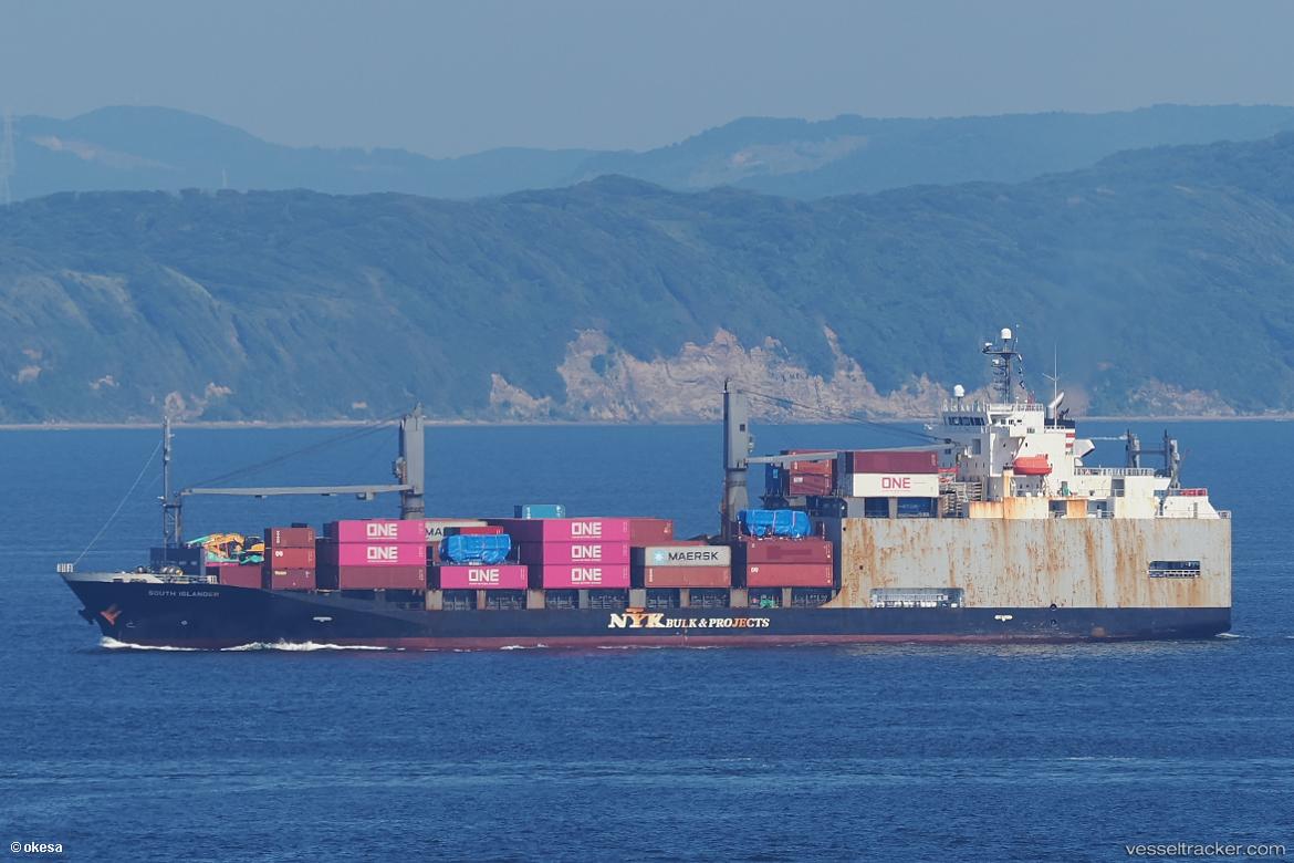 South-Islander - General Cargo Ship vessel
