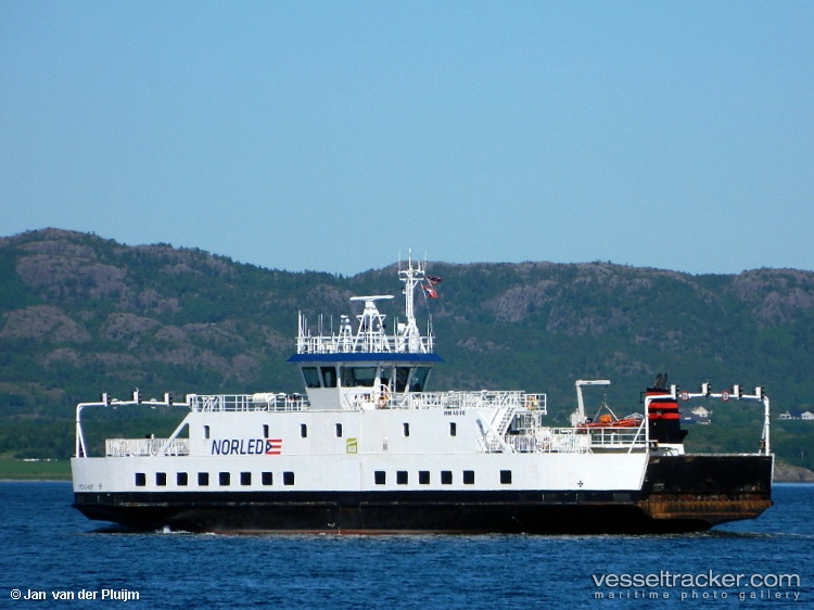 Ytteroyningen - Passenger Ro Ro Cargo Ship vessel