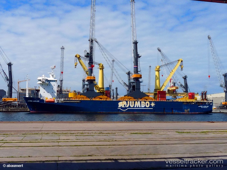 Jumbo-Jubilee - Heavy Load Carrier vessel