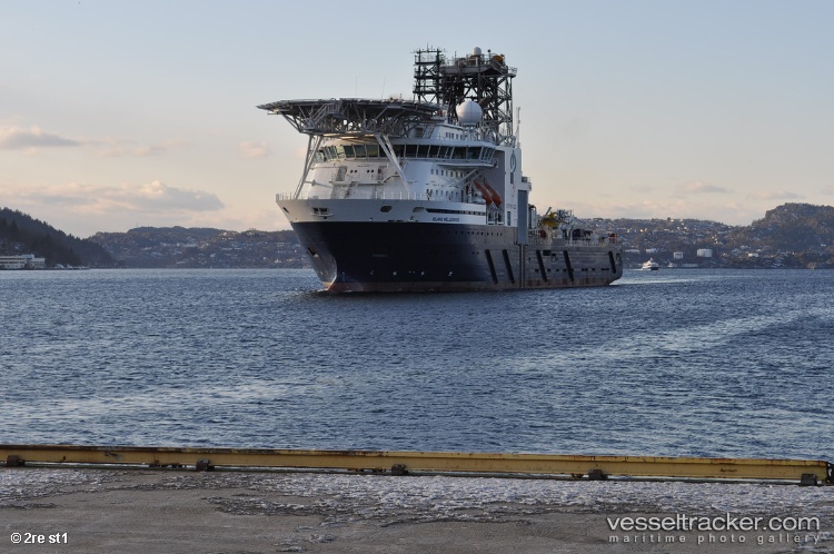 Island-Wellserver - Well Stimulation Vessel vessel