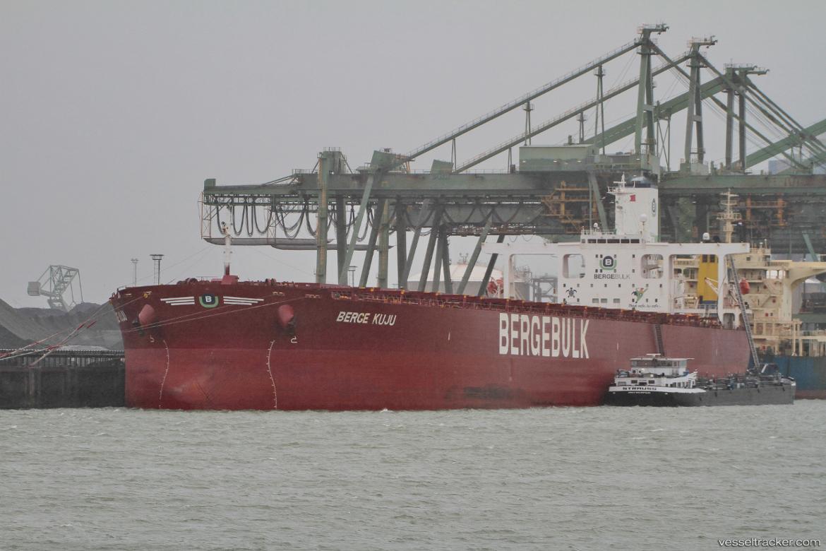 Hedkuju - Ore Carrier vessel