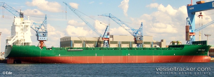 Papu - Container Ship vessel