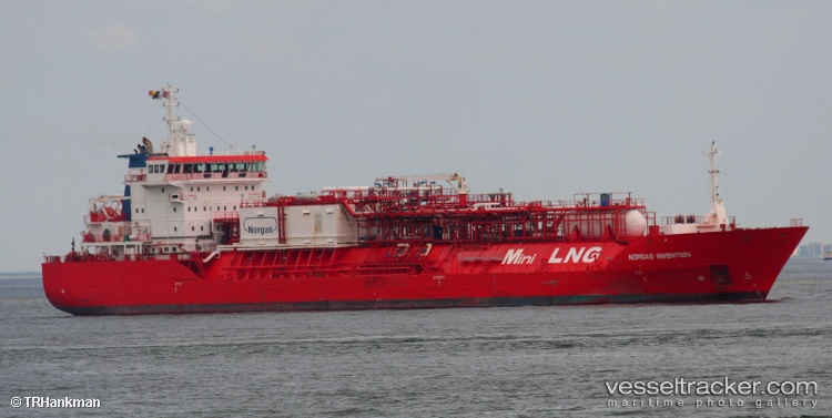Coral-Fungia - Lng-Lpg Combination Gas Tanker vessel