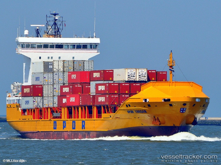 Ef-Ava - Container Ship vessel