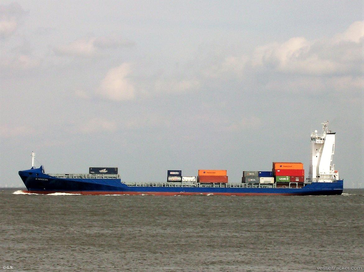 Breeze - Container Ship vessel