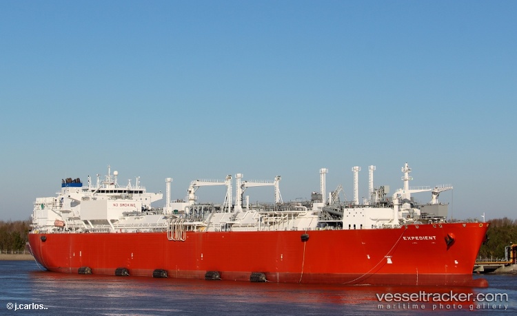 Expedient - Fsru Tanker vessel