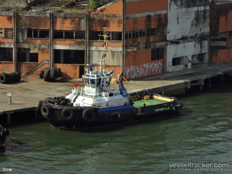 St-Trinidad - Tug vessel