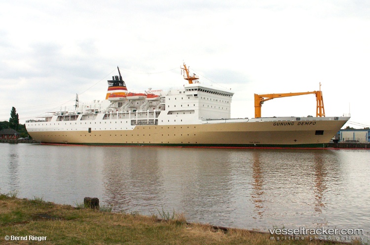 Km.-Gunung-Dempo - Passenger Ship