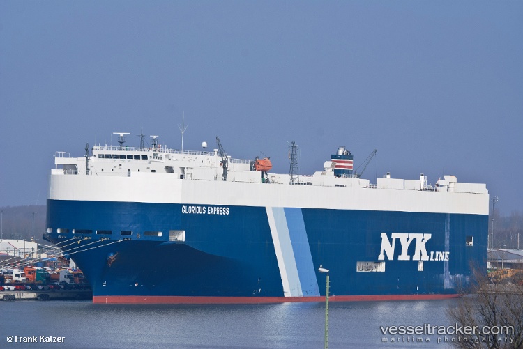 Kariyushi-Leader - Vehicles Carrier